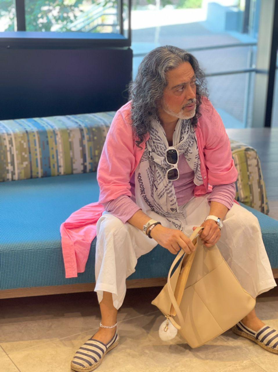 Street style — pink linen & espadrilles